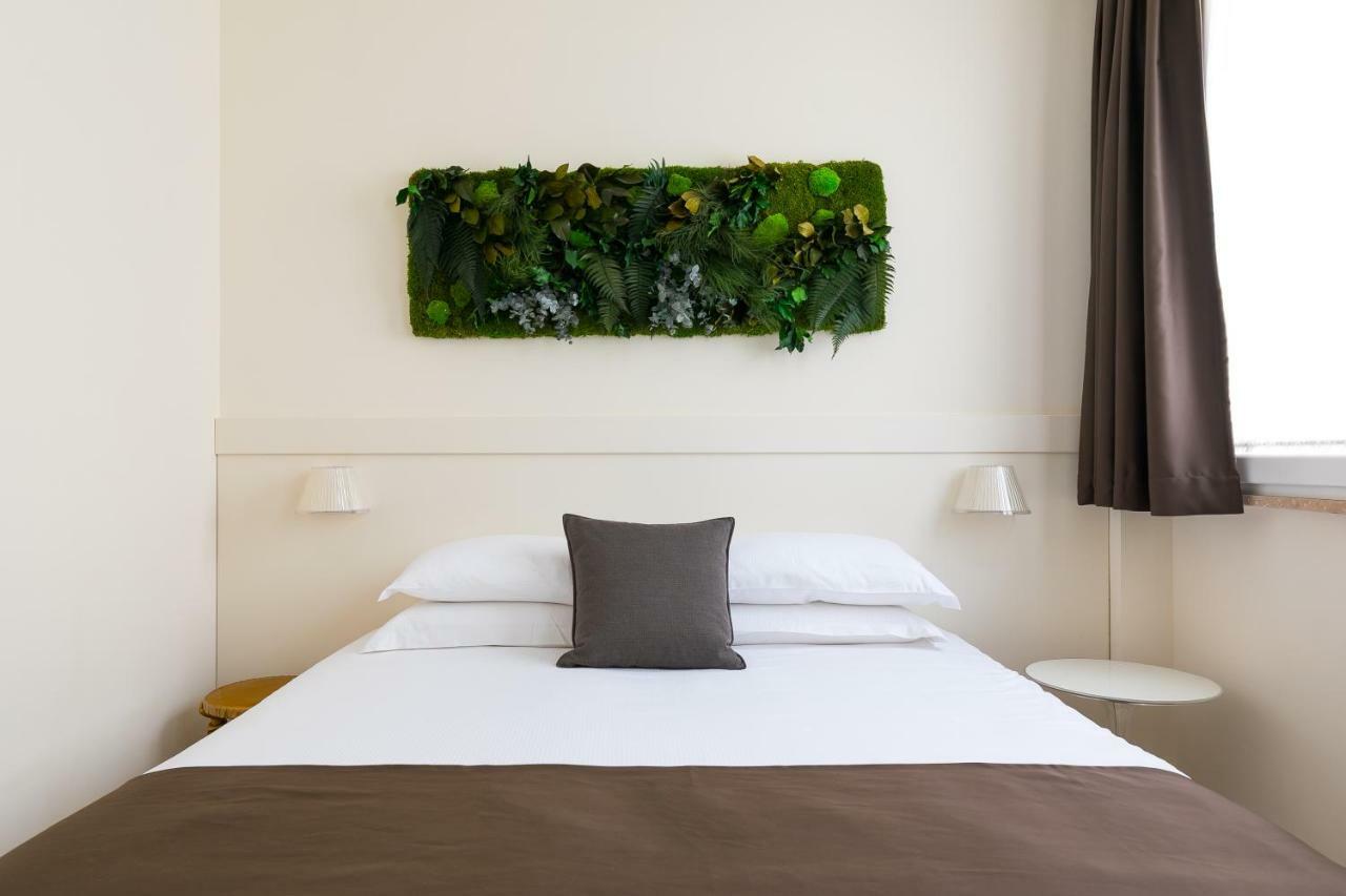 Demetra Eco Guest House Rome Bagian luar foto