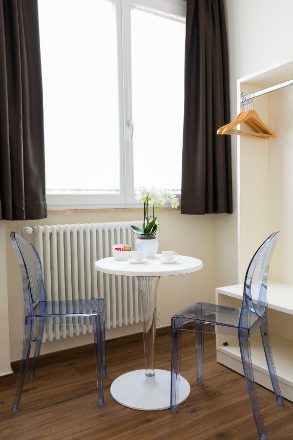 Demetra Eco Guest House Rome Bagian luar foto